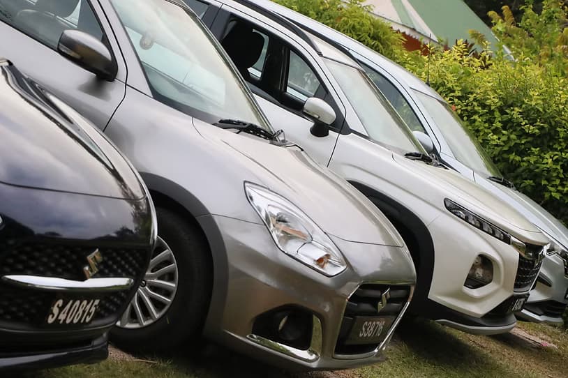 CC CarHire service in Praslin
